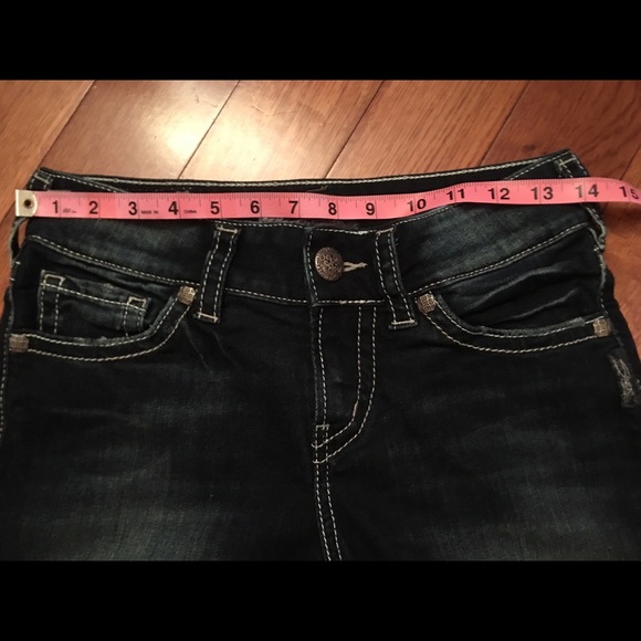 Silver Jeans Suki Bermuda Jean Shorts Size 26 - Picture 4 of 8